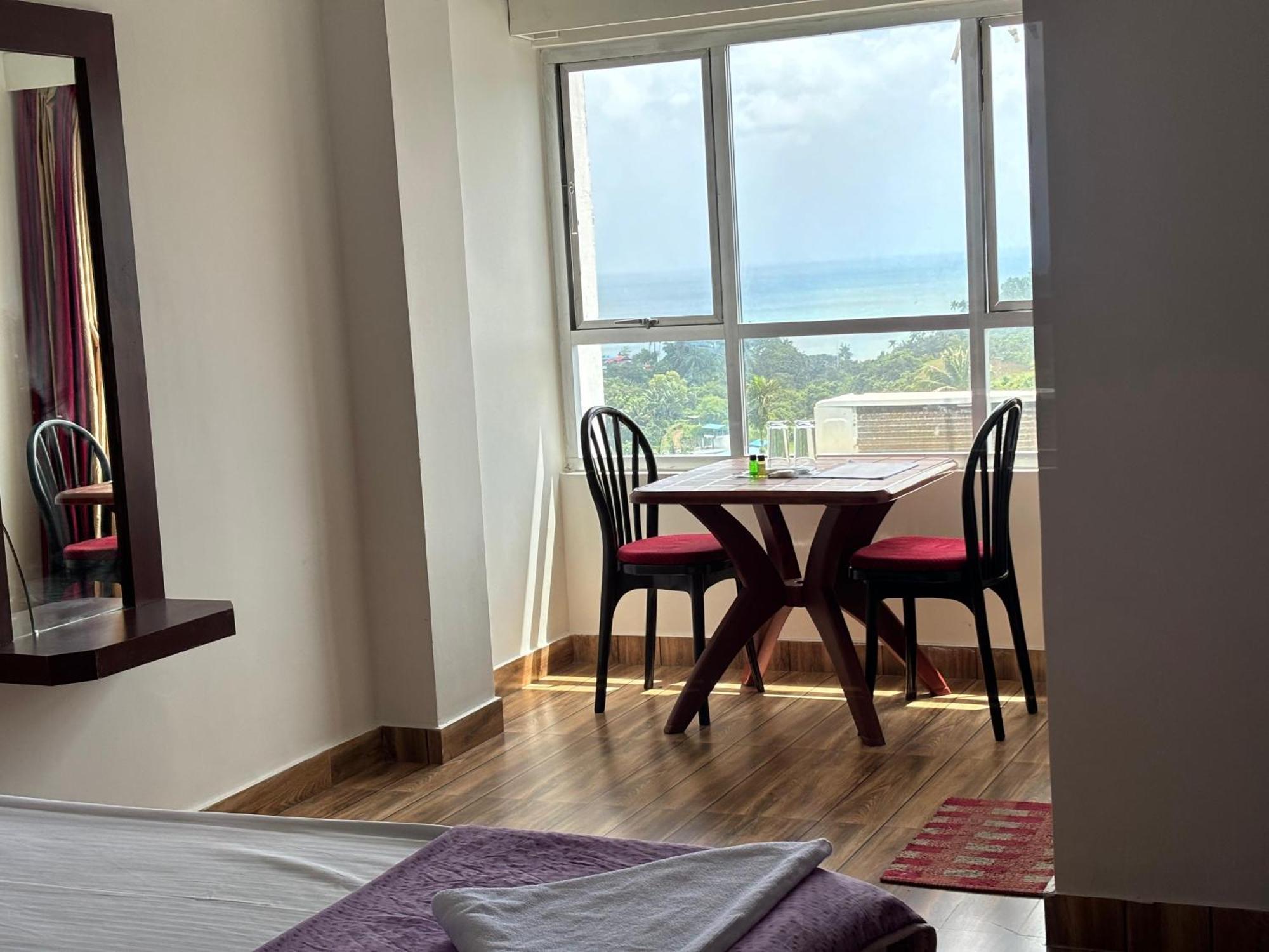 The Tamarind Tree Hotel & Restaurant Shadipur Ngoại thất bức ảnh