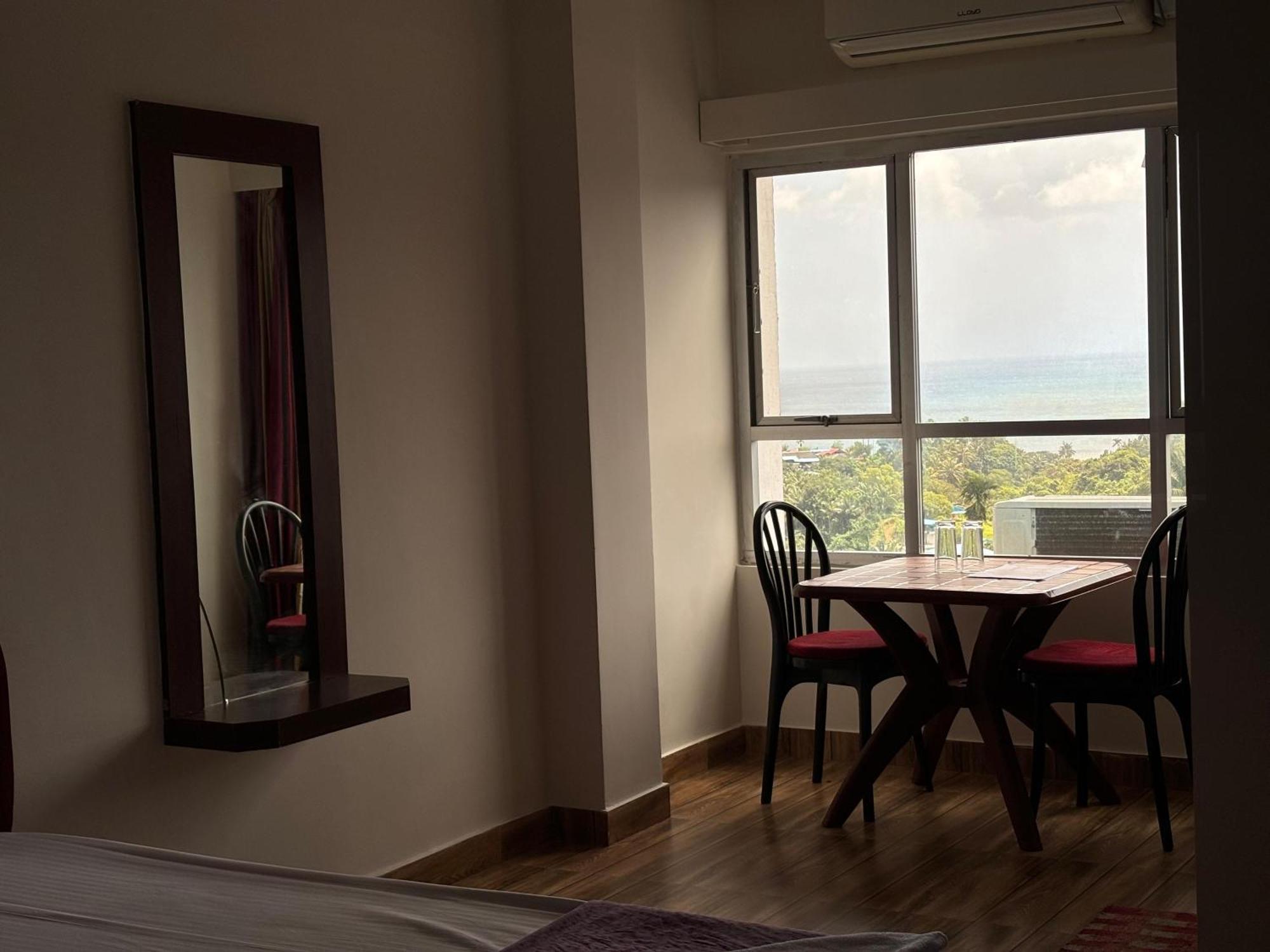 The Tamarind Tree Hotel & Restaurant Shadipur Ngoại thất bức ảnh